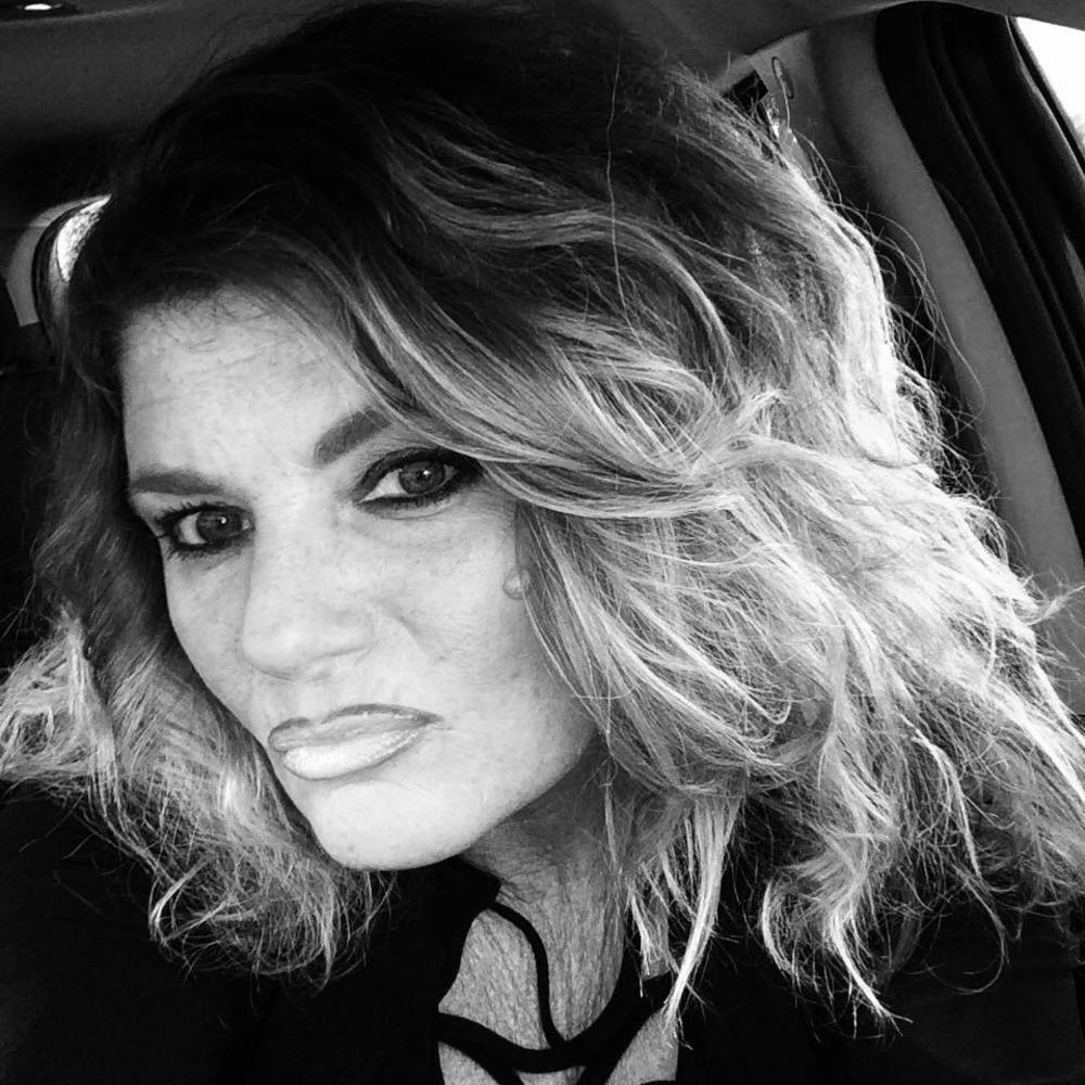 Meet your Posher, Denine